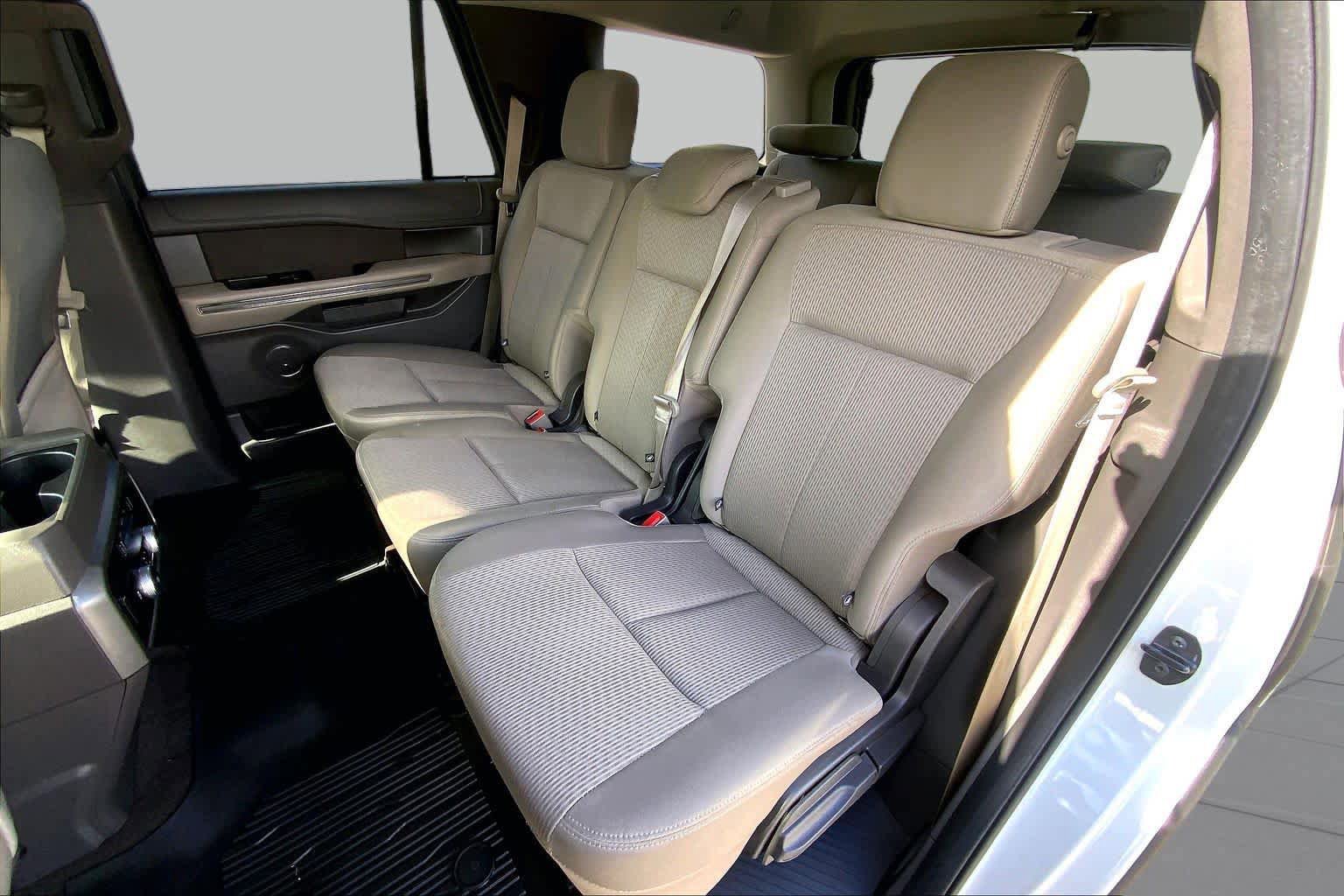 Used 2020 Ford Expedition XLT w/ Cargo Package RWD image 21