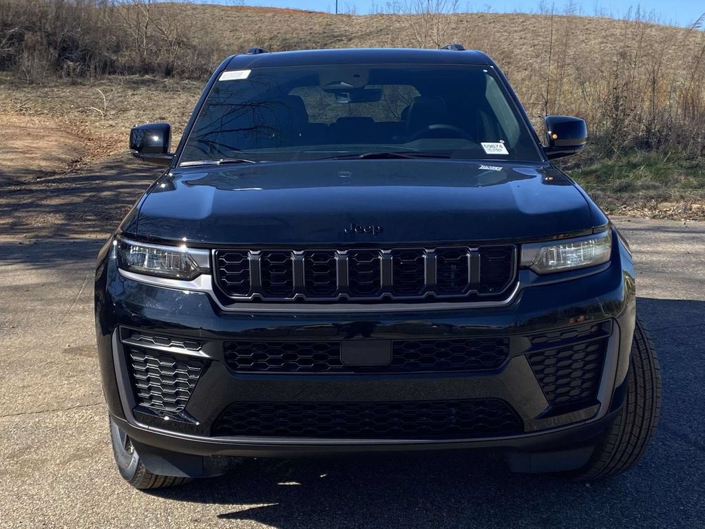 New 2026 Jeep Grand Cherokee Limited w/ Limited Altitude Package RWD image 2