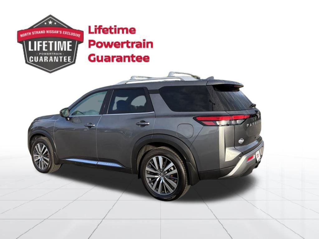 Certified 2022 Nissan Pathfinder Platinum w/ Cargo Package image 3