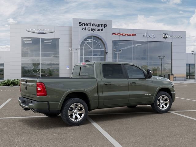 New 2026 RAM 1500 4x4 Crew Cab image 4