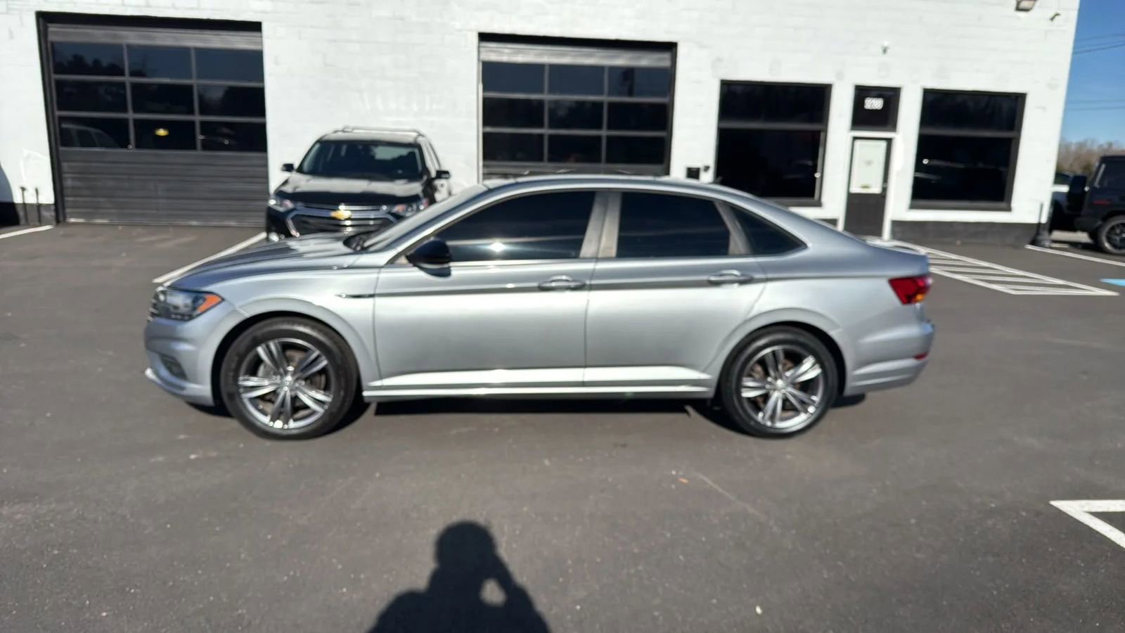 Used 2019 Volkswagen Jetta R-Line w/ R-Line Cold Weather Package image 4