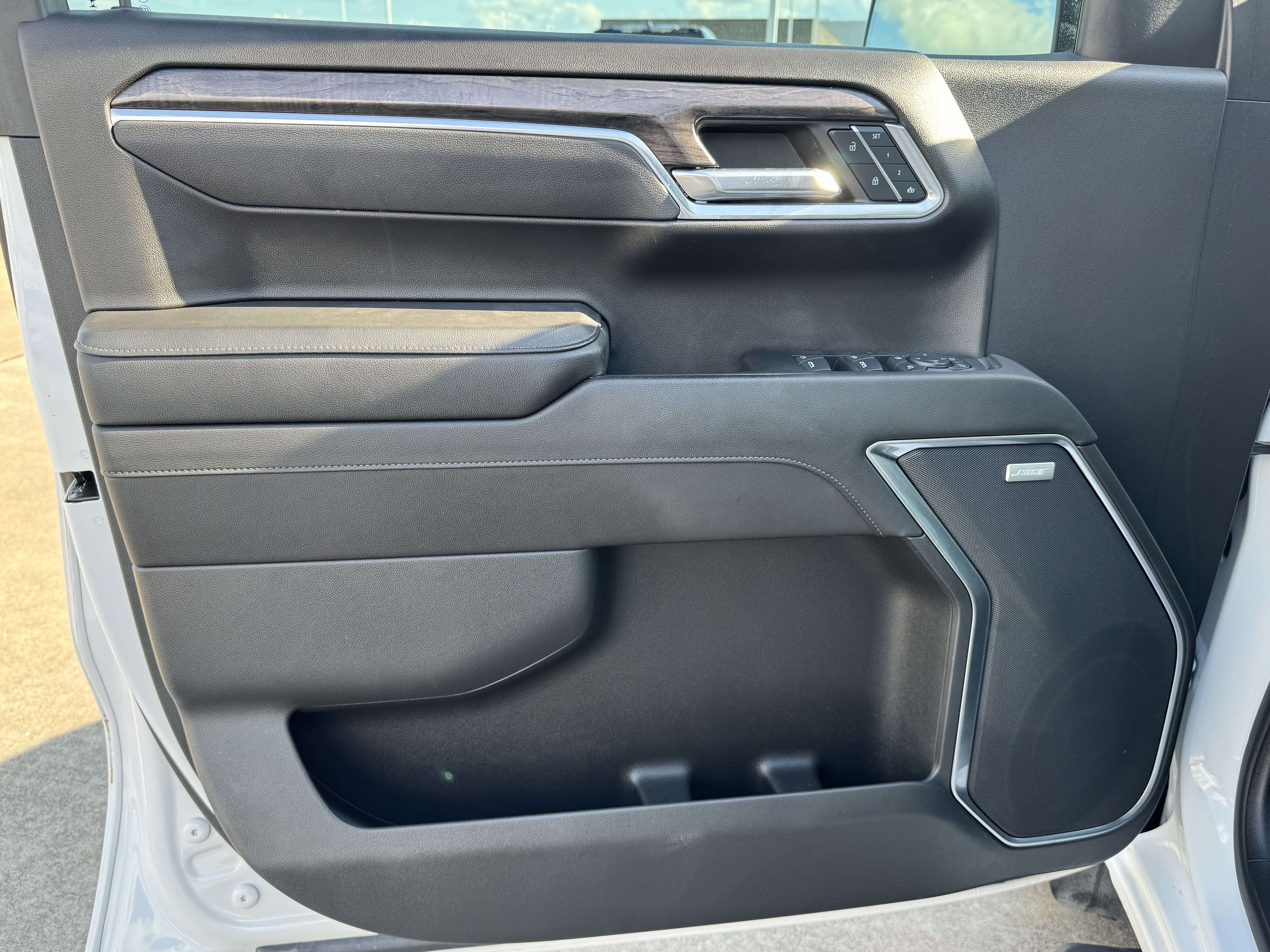 Used 2024 Chevrolet Silverado 1500 LTZ w/ LTZ Premium Texas Edition RWD image 13