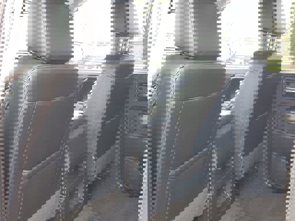 Used 2017 Chevrolet Silverado 1500 LTZ Z71 w/ LTZ Plus Package image 11