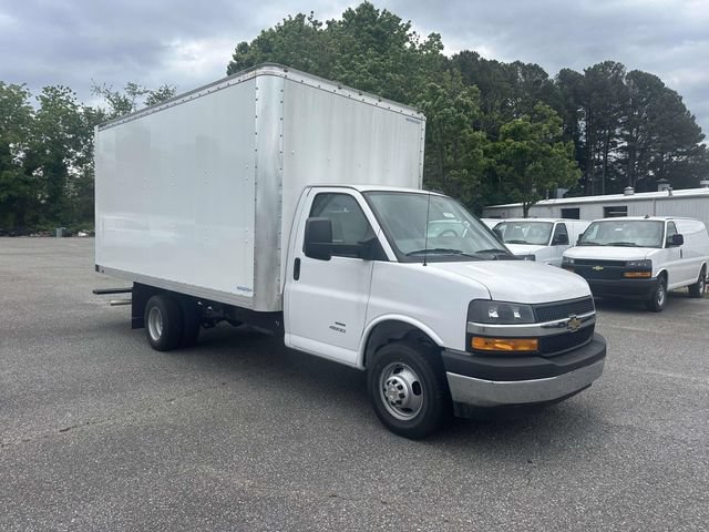 New 2024 Chevrolet Express 4500 w/ Power Convenience Package RWD image 5