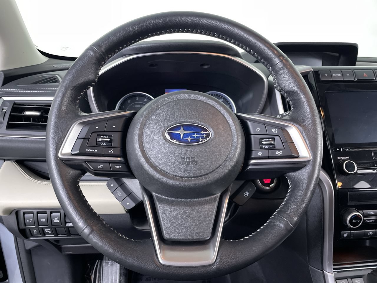 Used 2022 Subaru Ascent Limited w/ Technology Package AWD/4WD image 14