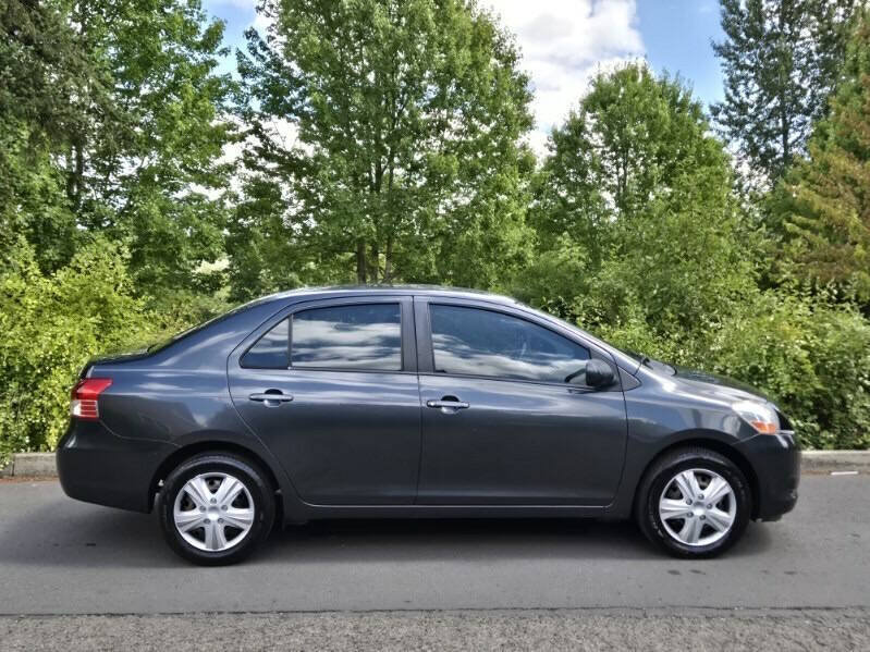 Used 2007 Toyota Yaris Sedan w/ Convenience Pkg FWD image 12