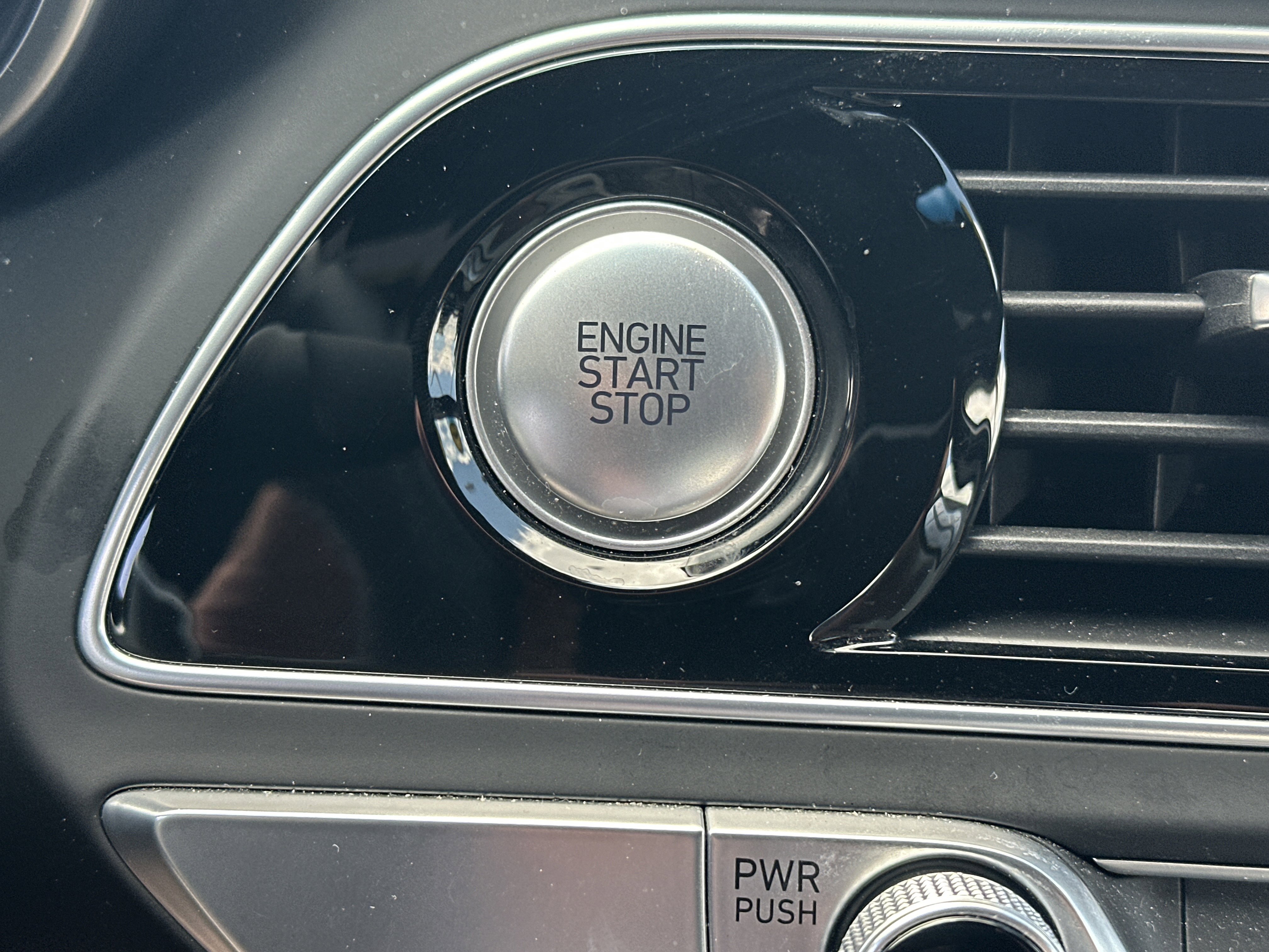 Certified 2023 Genesis G70 2.0T w/ Sport Prestige Package RWD image 23