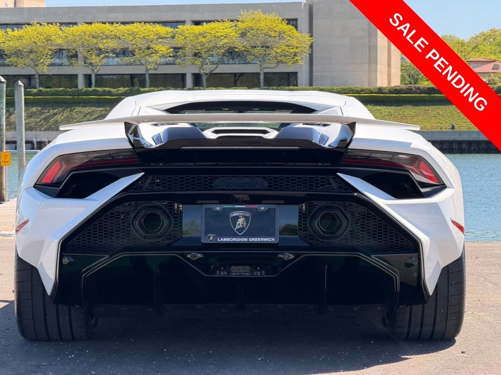 Used 2023 Lamborghini Huracan Tecnica RWD image 4