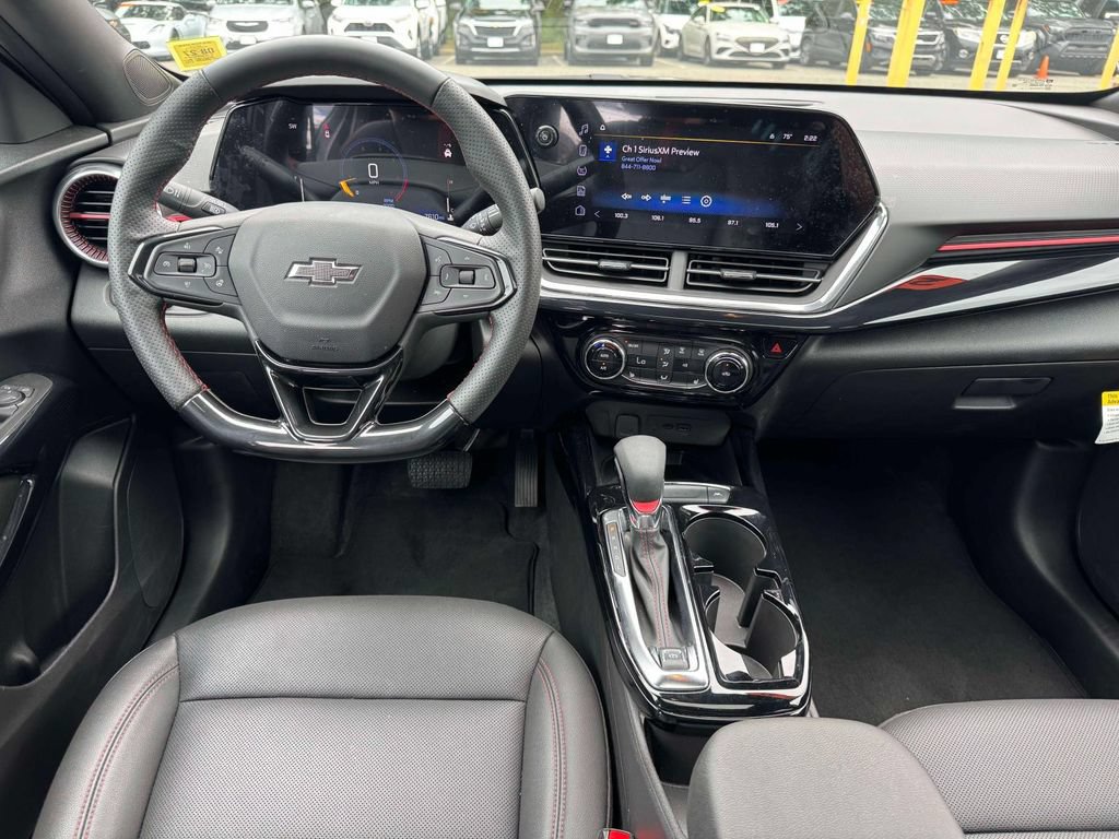 Used 2026 Chevrolet Trax RS w/ Sunroof Package FWD image 19