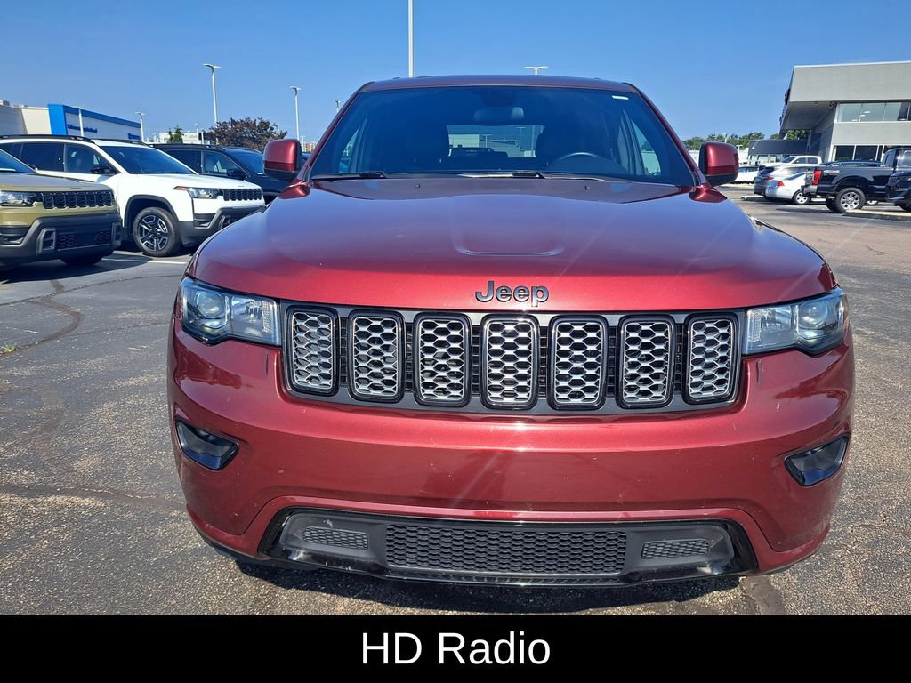 Used 2021 Jeep Grand Cherokee Laredo X AWD/4WD image 8