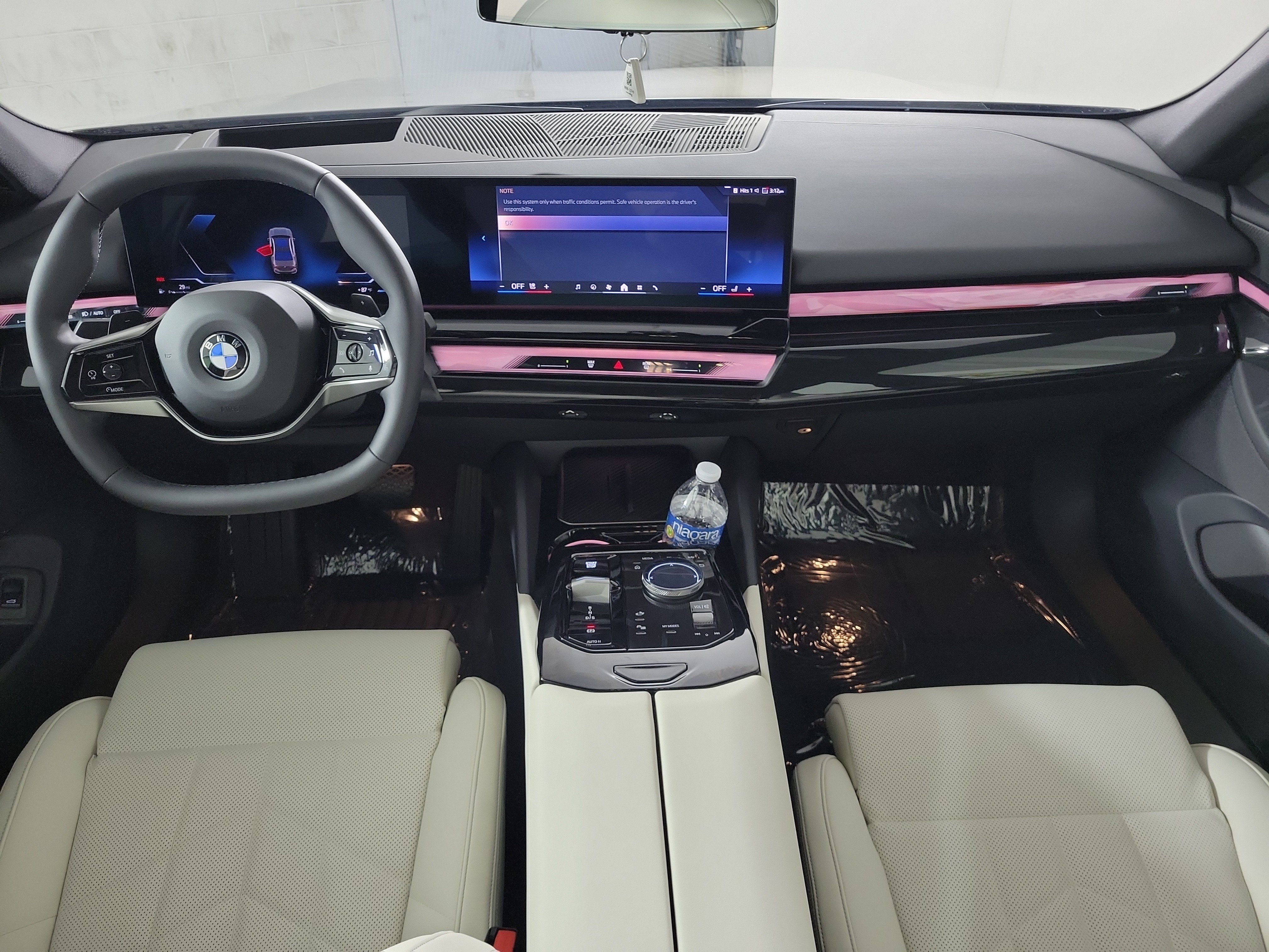 Certified 2026 BMW 540i xDrive w/ Premium Package AWD/4WD image 11
