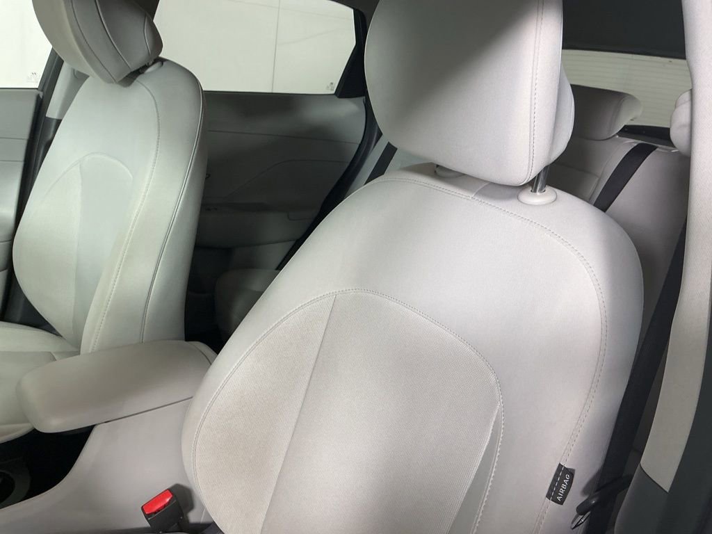 Used 2024 Hyundai Kona SEL image 10