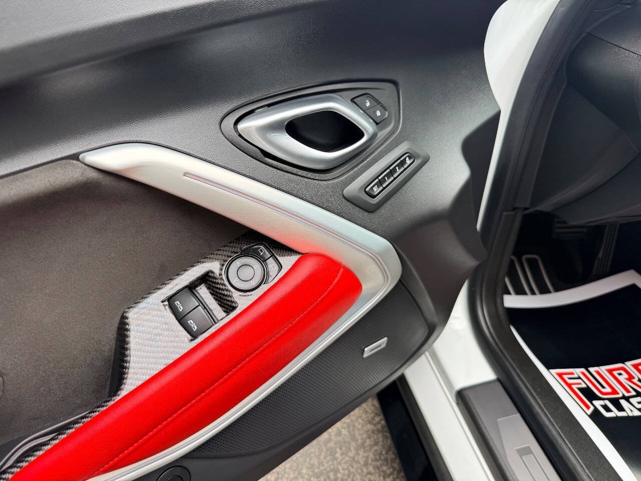 Used 2022 Chevrolet Camaro ZL1 RWD image 18