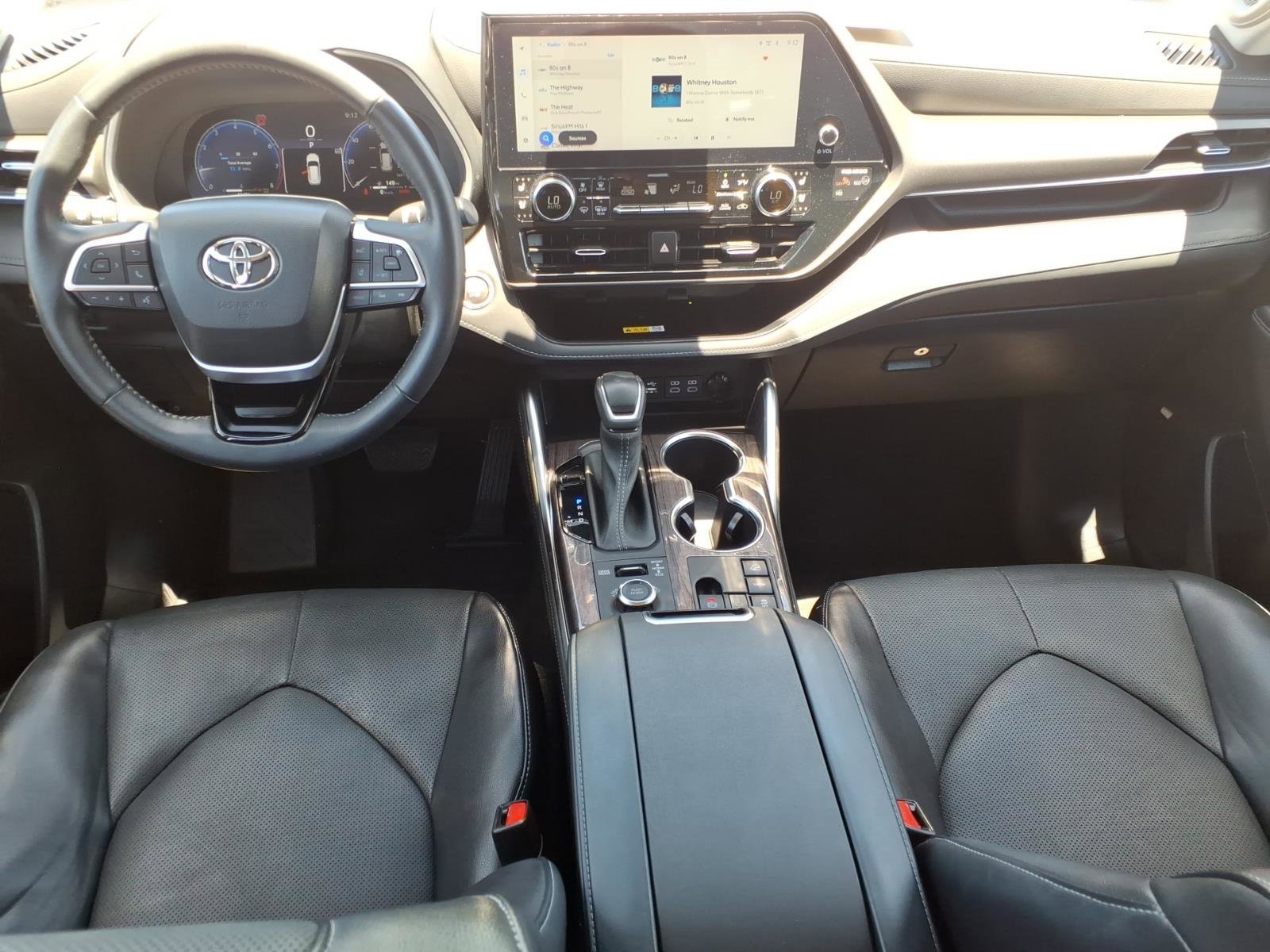 Used 2023 Toyota Highlander Limited AWD/4WD image 12