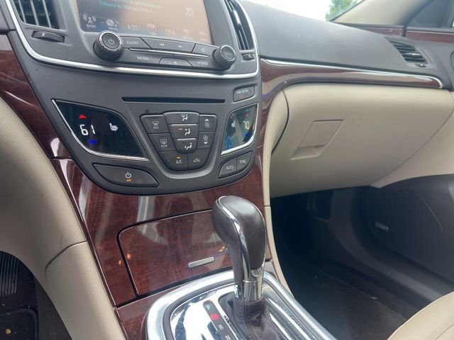 Used 2016 Buick Regal Premium FWD image 16