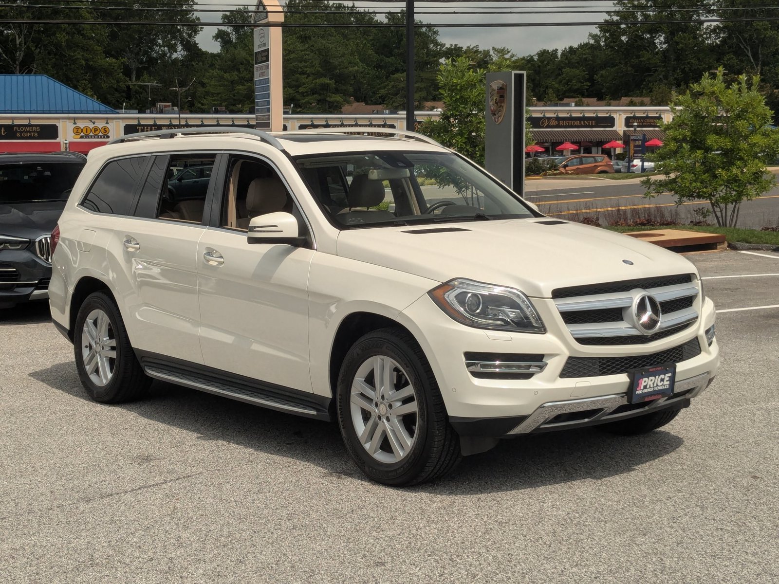 Used 2014 Mercedes-Benz GL 450 4MATIC image 7