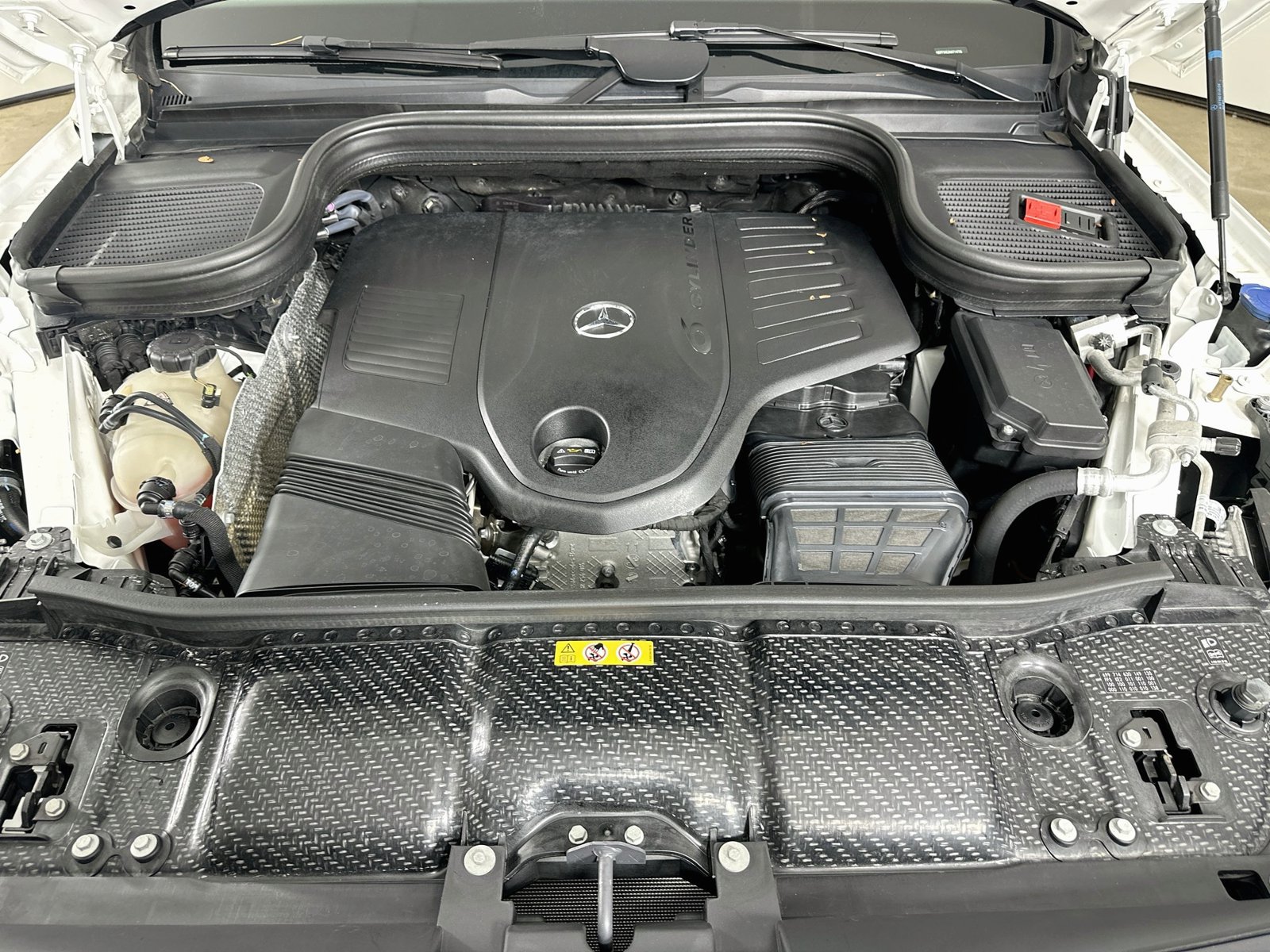 Used 2022 Mercedes-Benz GLS 450 4MATIC image 13