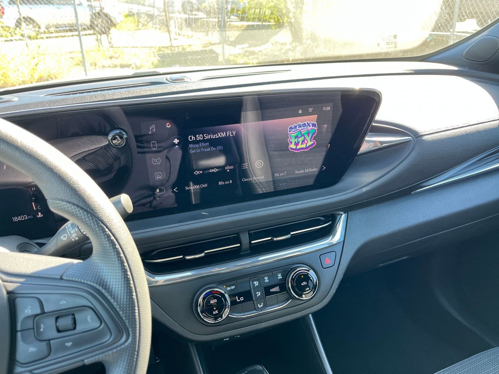 Used 2025 Buick Envista Preferred image 17