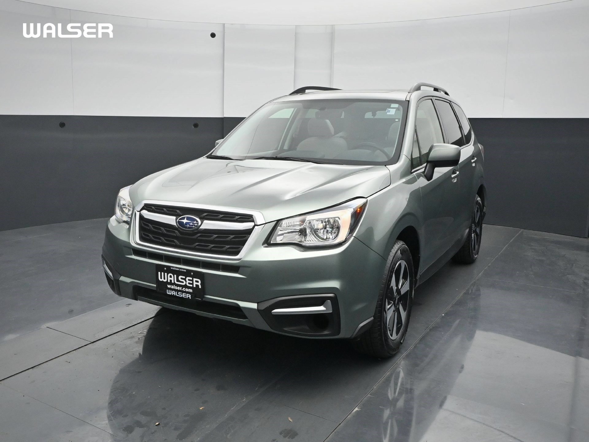 Used 2017 Subaru Forester 2.5i Premium w/ Popular Package #2A AWD/4WD image 1