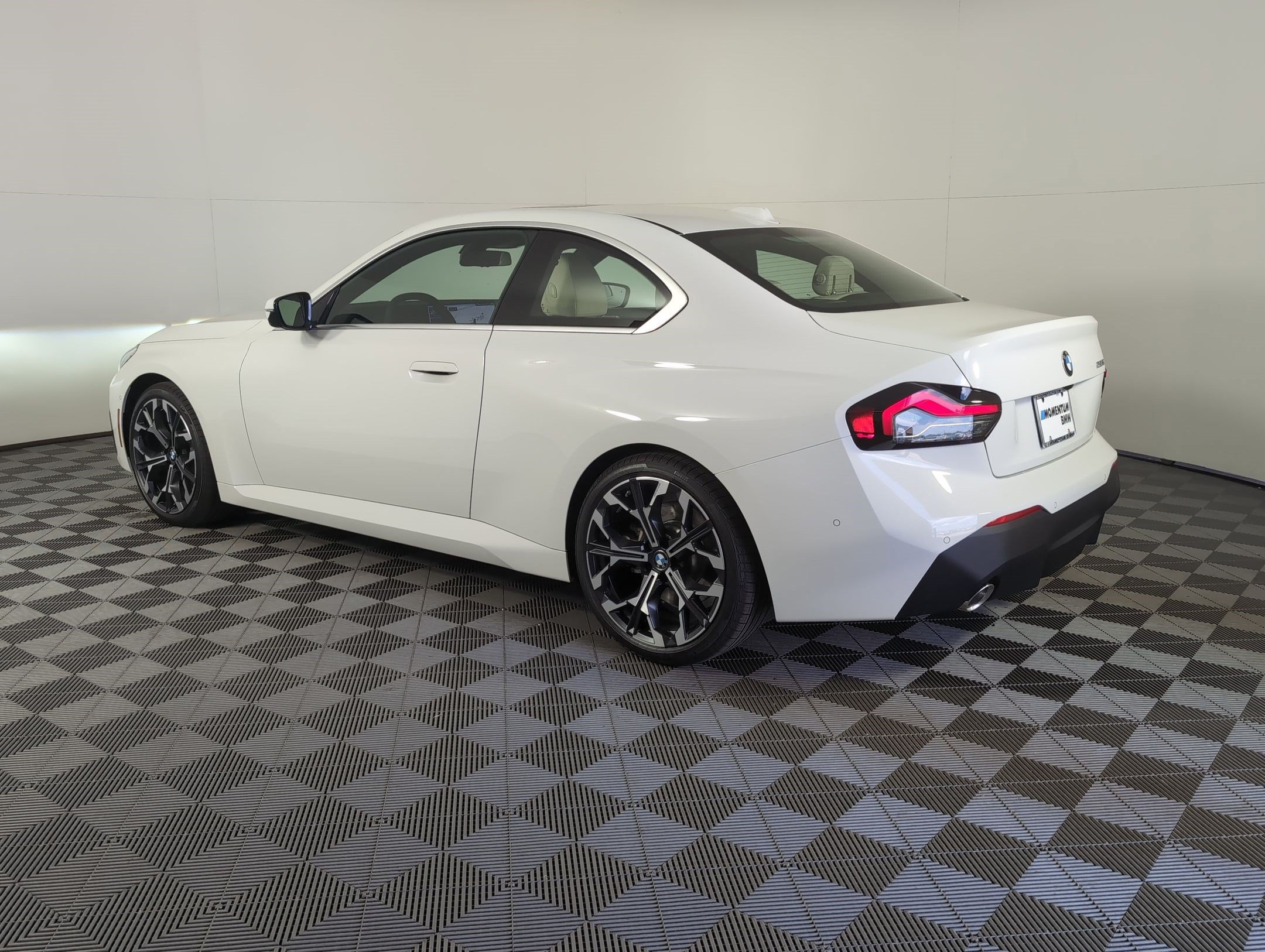 Used 2026 BMW 230i Coupe w/ Premium Package RWD image 3