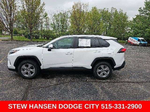 Used 2023 Toyota RAV4 XLE AWD/4WD image 1