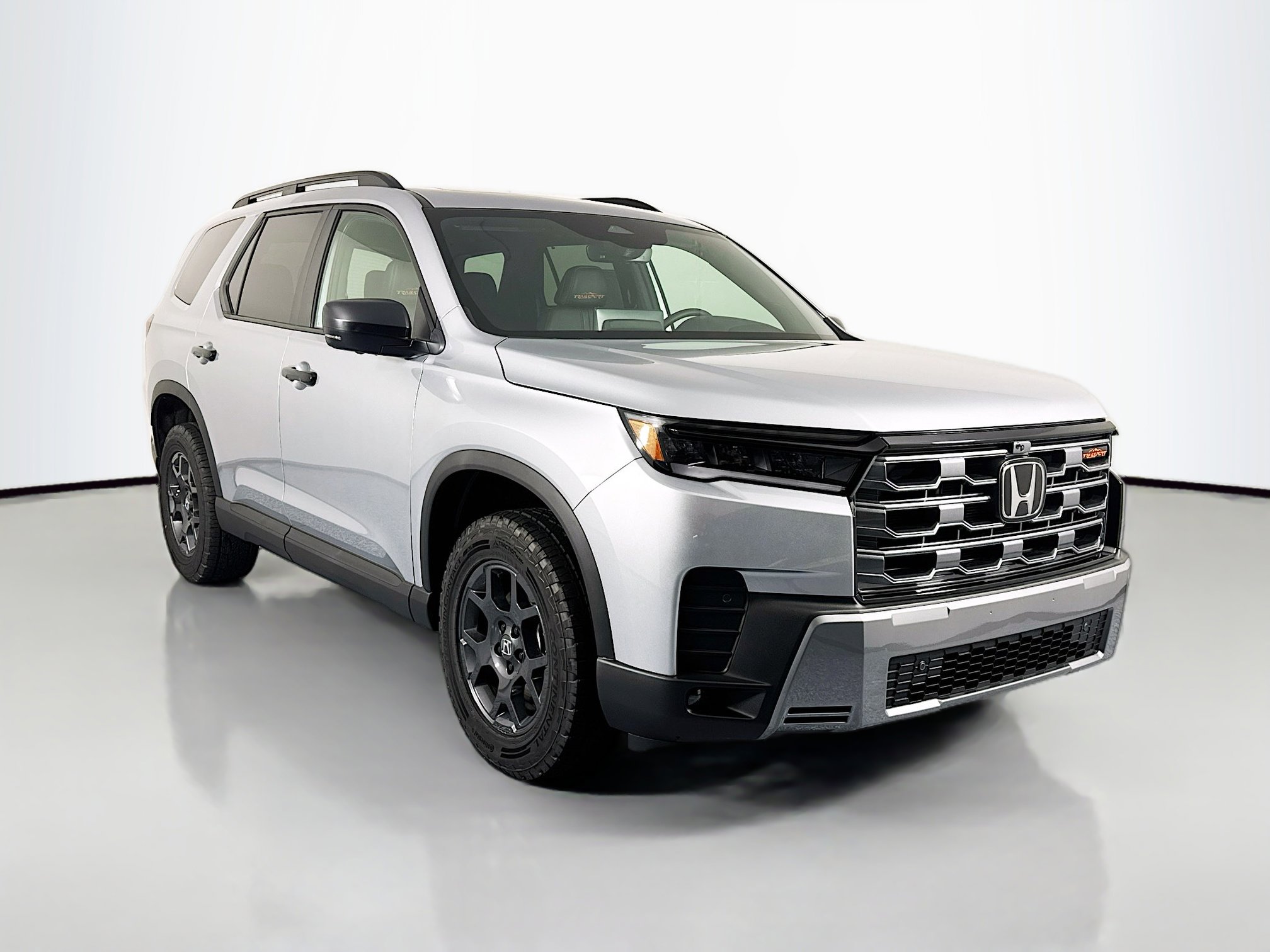 New 2026 Honda Pilot TrailSport image 3