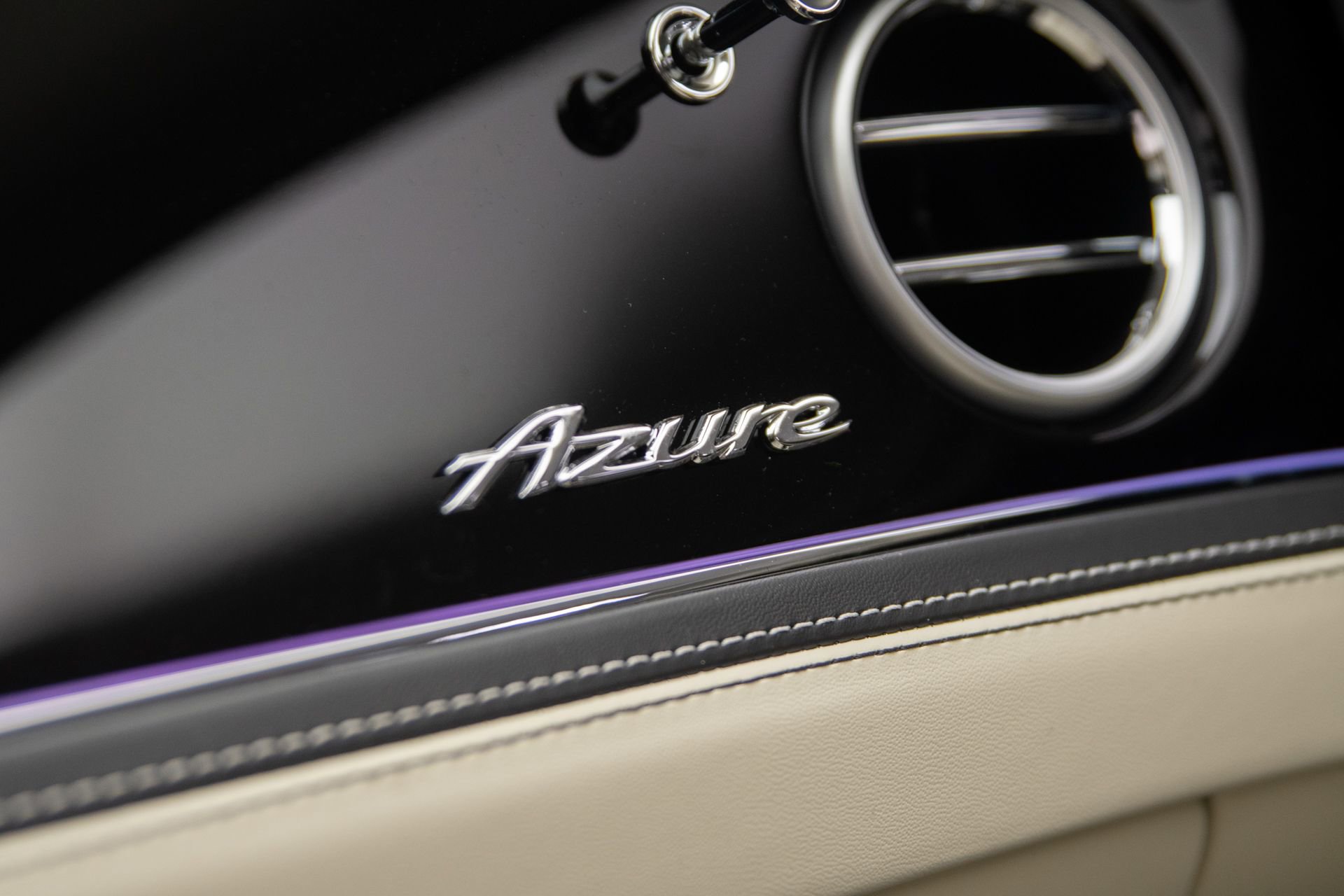 New 2026 Bentley Flying Spur Plug-In Hybrid image 22