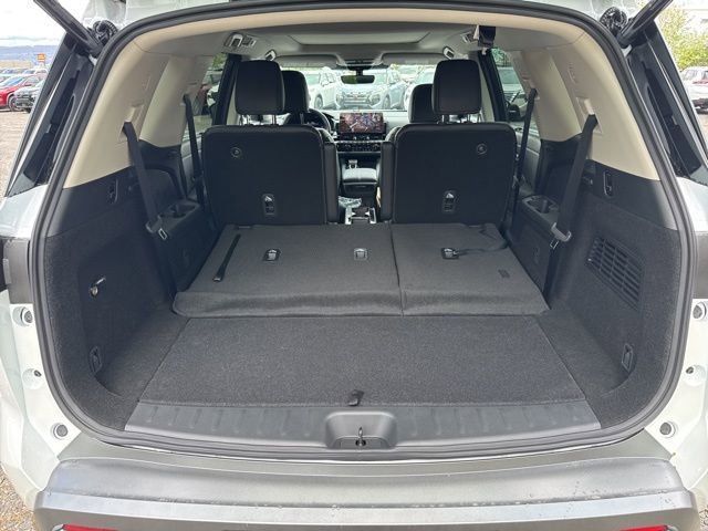 New 2026 Nissan Pathfinder SL w/ SL Premium Package AWD/4WD image 7