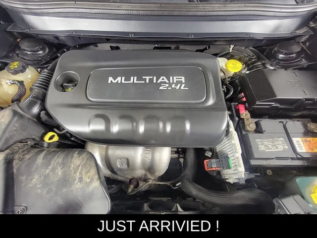 Used 2016 Jeep Cherokee Latitude AWD/4WD image 35