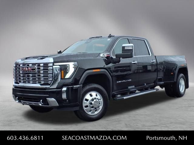 Used 2024 GMC Sierra 3500 Denali w/ Denali Reserve Package image 2
