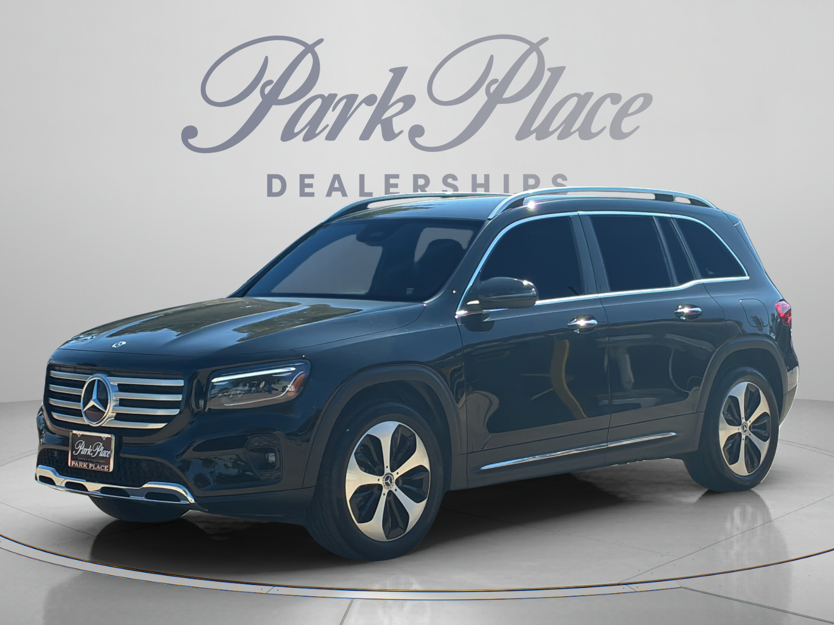 Certified 2024 Mercedes-Benz GLB 250 image 1