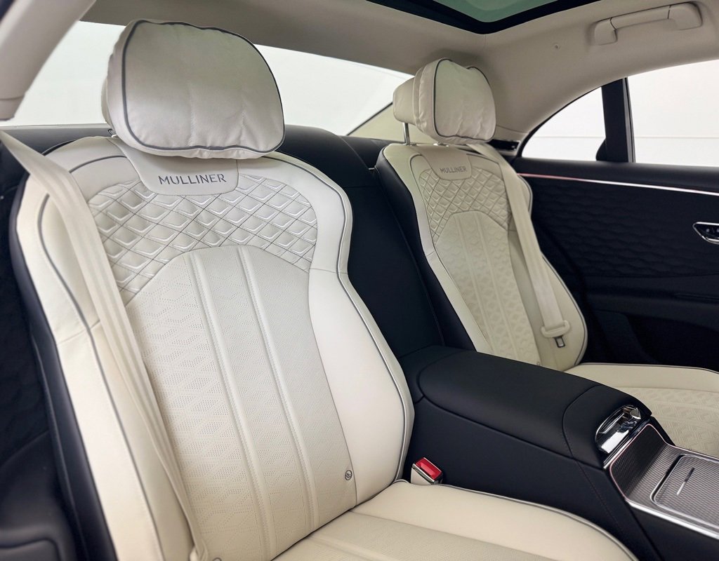 New 2025 Bentley Flying Spur Plug-In Hybrid image 17