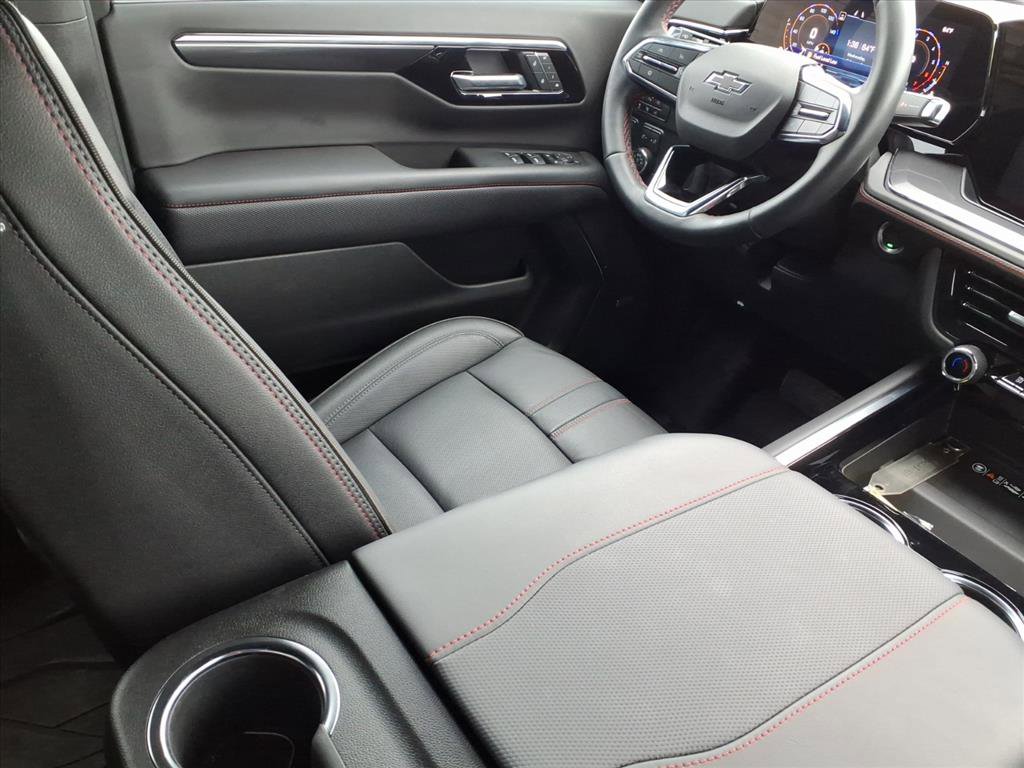 Used 2025 Chevrolet Tahoe RST w/ Comfort Package image 17