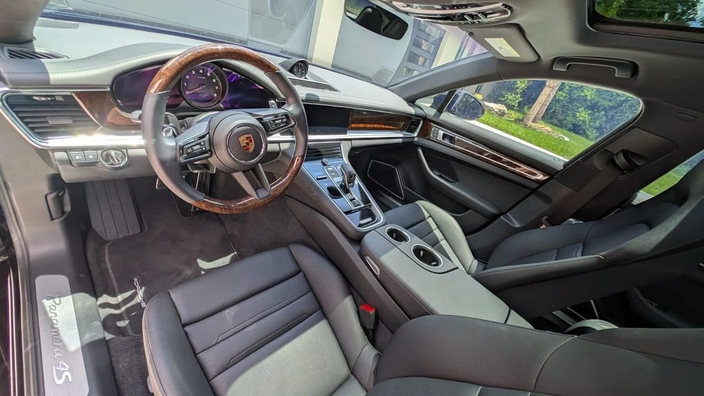 Used 2023 Porsche Panamera 4S AWD/4WD image 17