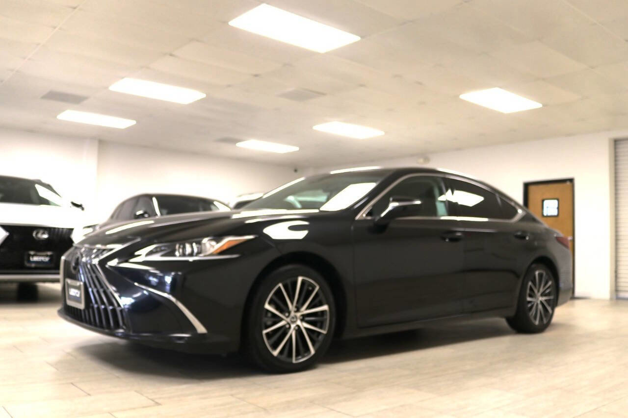 Used 2023 Lexus ES 350 w/ Premium Package image 12