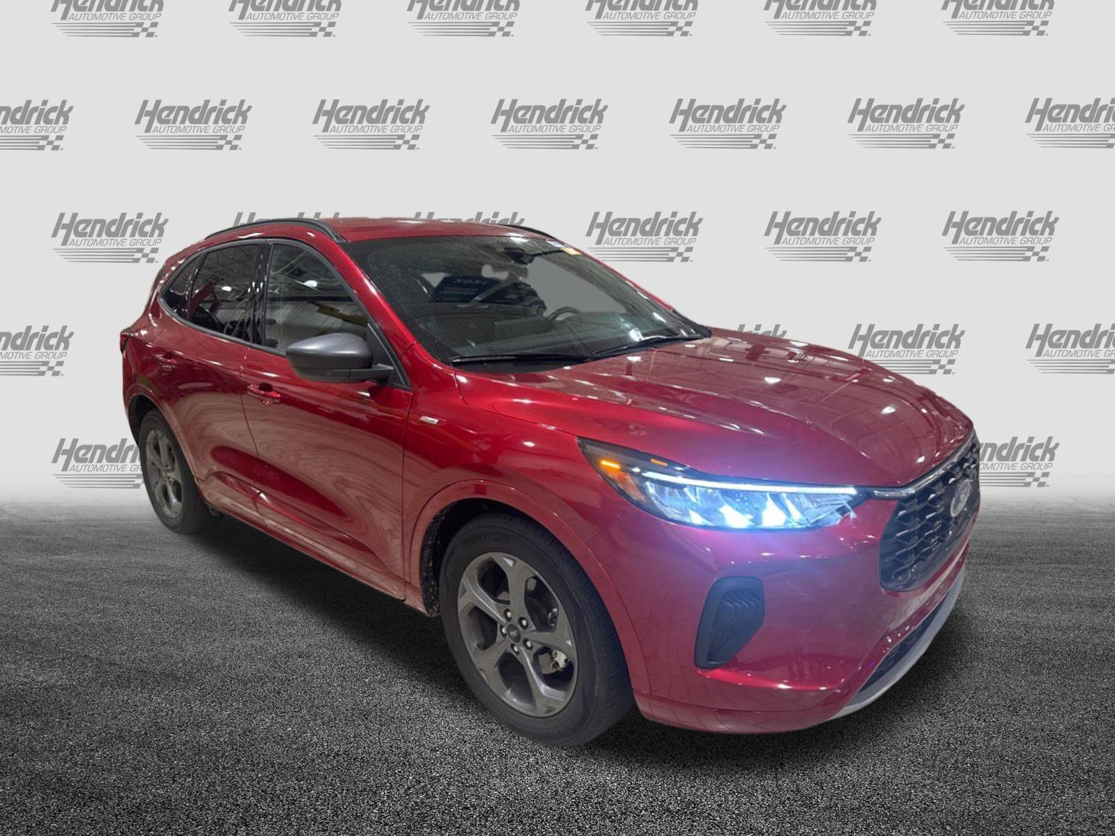 Used 2023 Ford Escape ST-Line w/ Tech Pack #1 FWD image 13