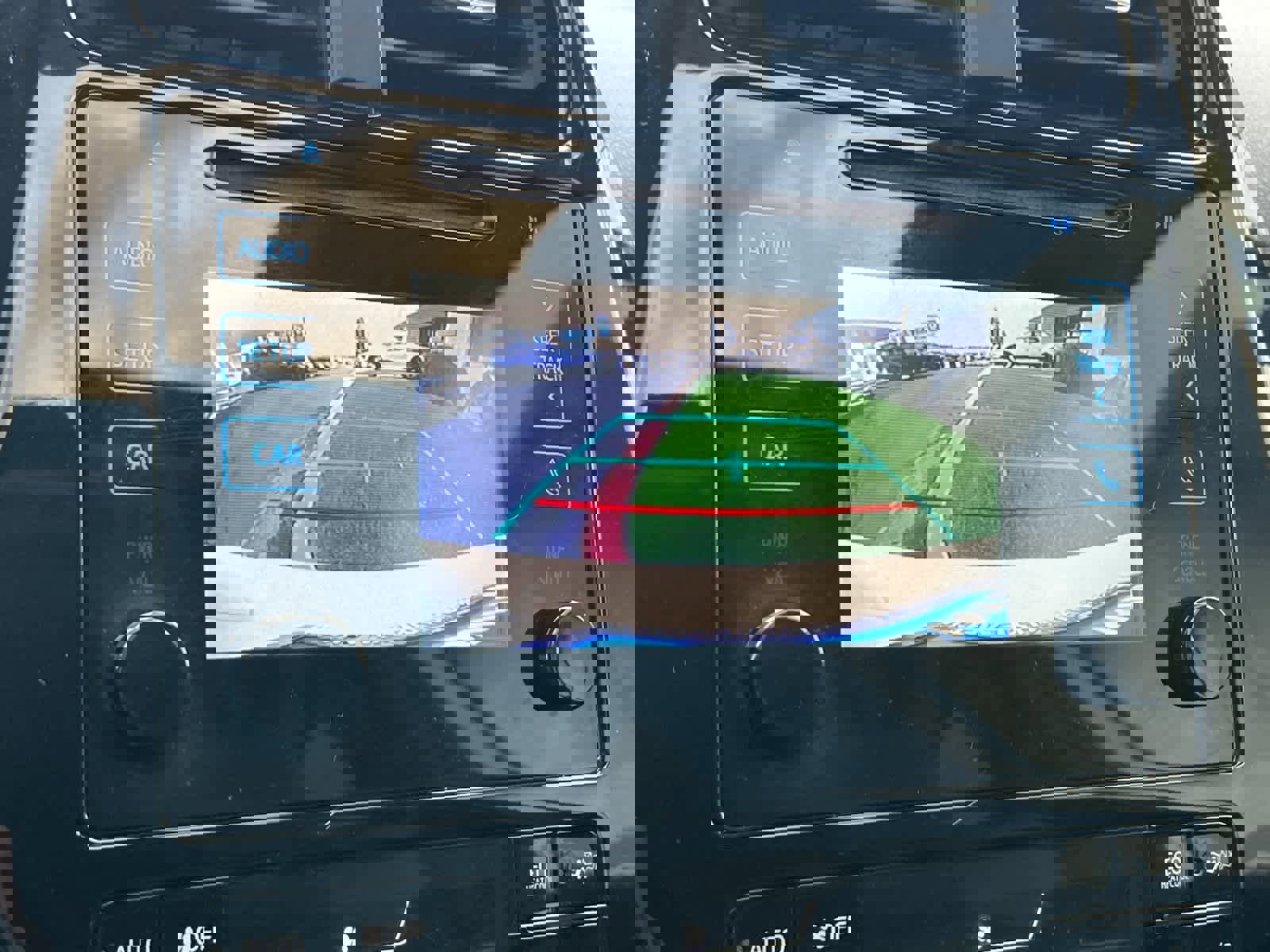 Used 2019 Toyota Prius XLE image 19