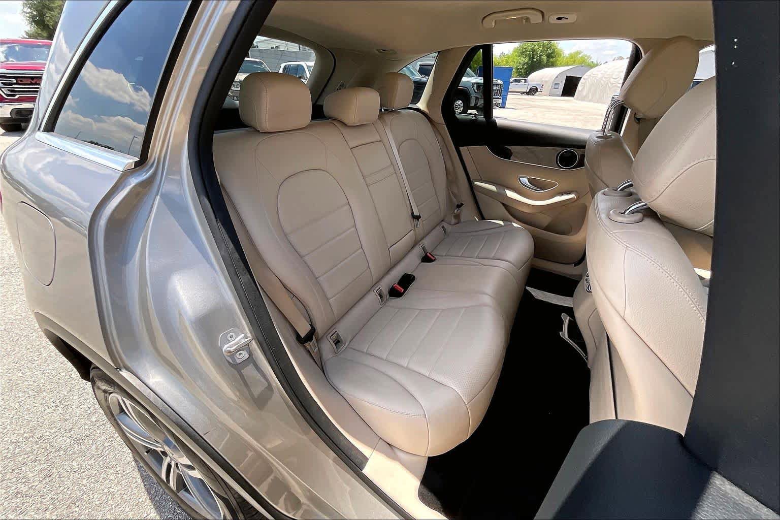 Used 2020 Mercedes-Benz GLC 300 image 20