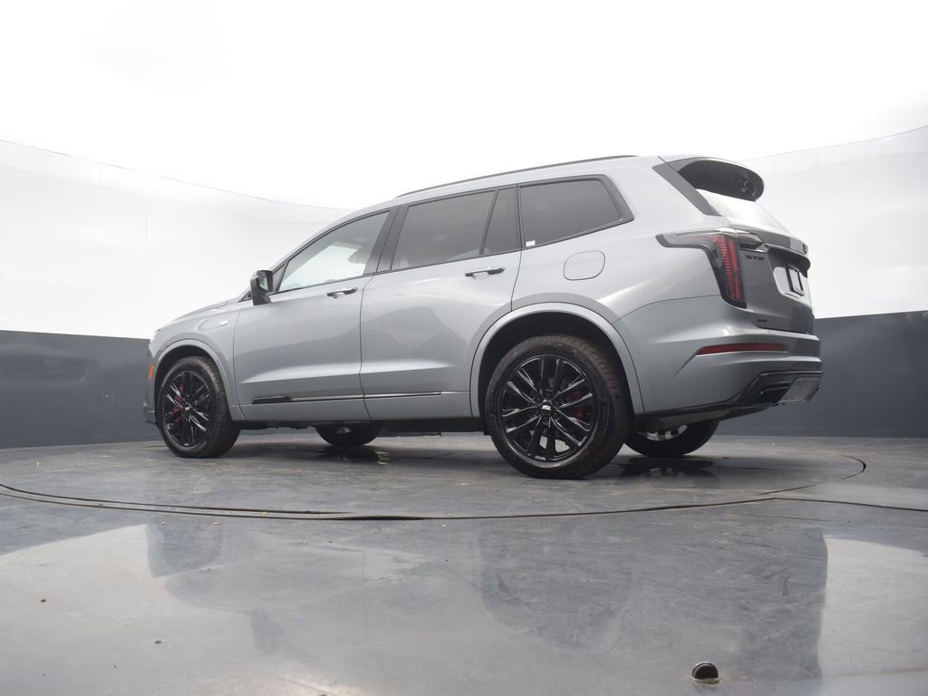 Used 2024 Cadillac XT6 Sport w/ LPO, ONYX Package image 48