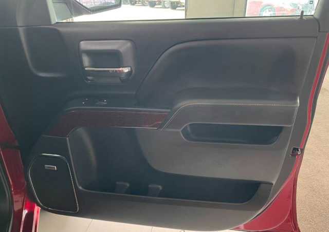 Used 2018 GMC Sierra 1500 SLT AWD/4WD image 11