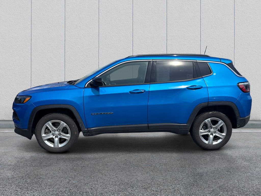 Used 2023 Jeep Compass Latitude w/ Convenience Group image 4