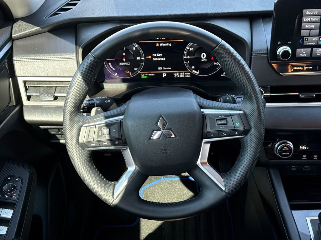 Used 2023 Mitsubishi Outlander SE image 24