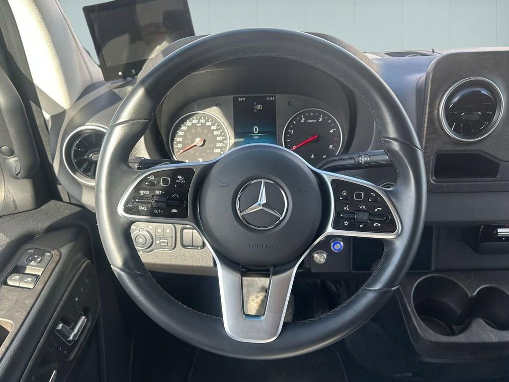 Used 2023 Mercedes-Benz Sprinter 3500 image 15
