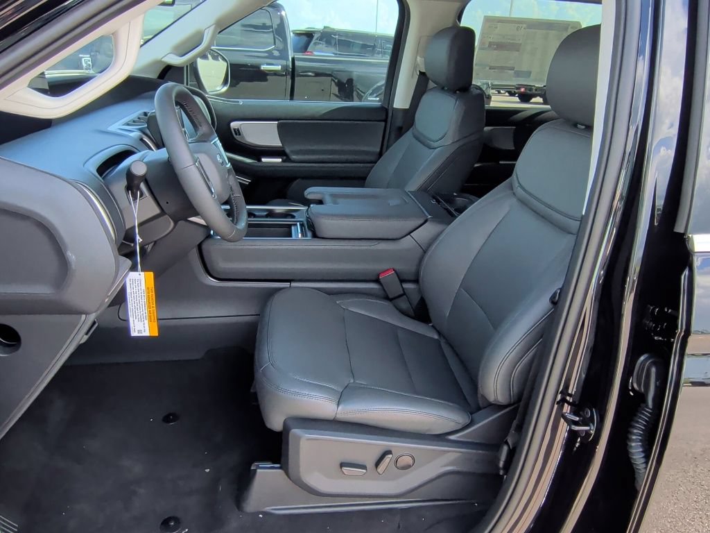 New 2026 Ford Expedition Active RWD image 12
