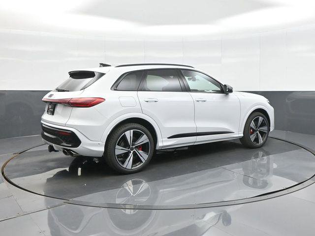 New 2026 Audi SQ5 Premium Plus AWD/4WD image 7