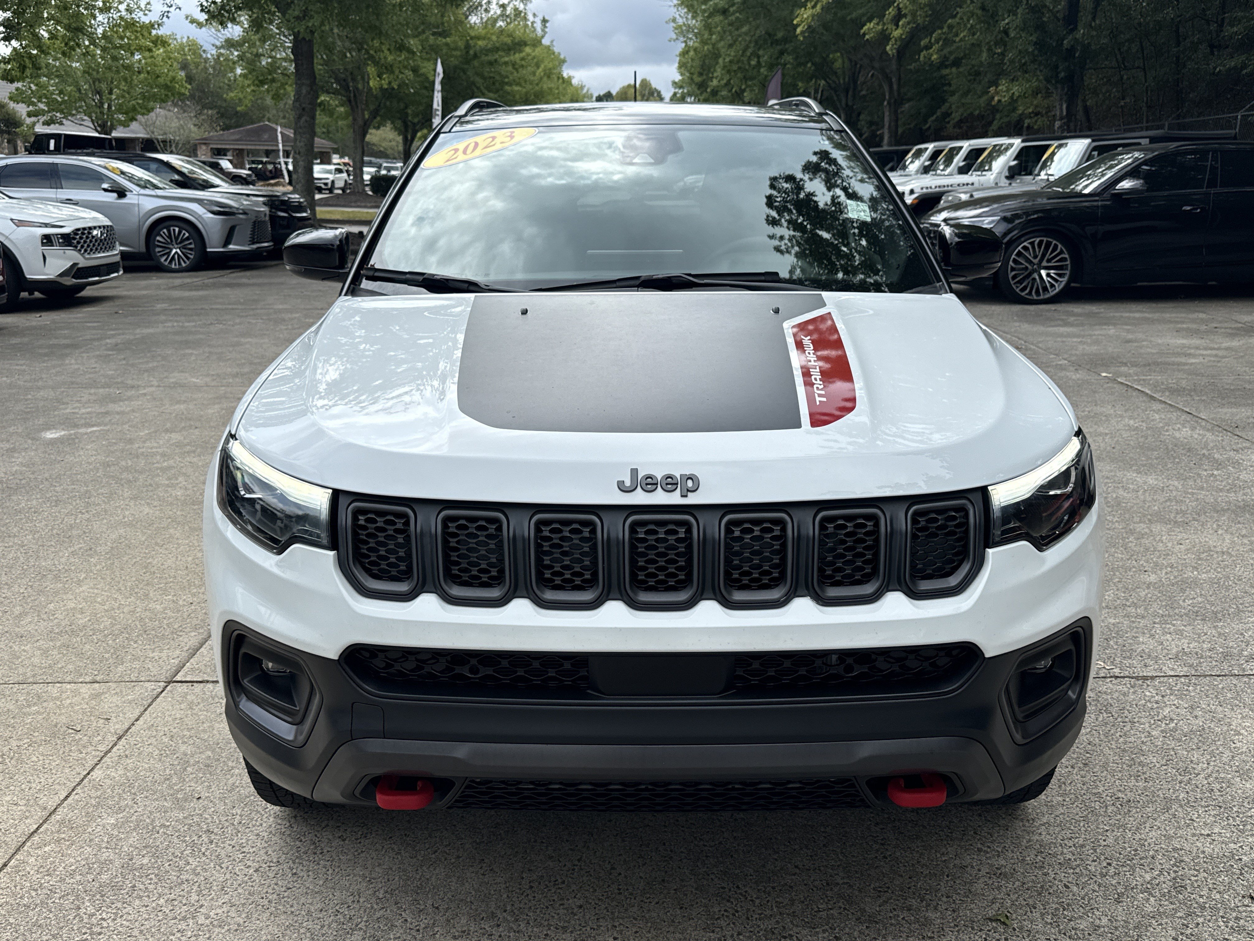 Used 2023 Jeep Compass Trailhawk w/ Trailhawk Elite Group AWD/4WD image 2