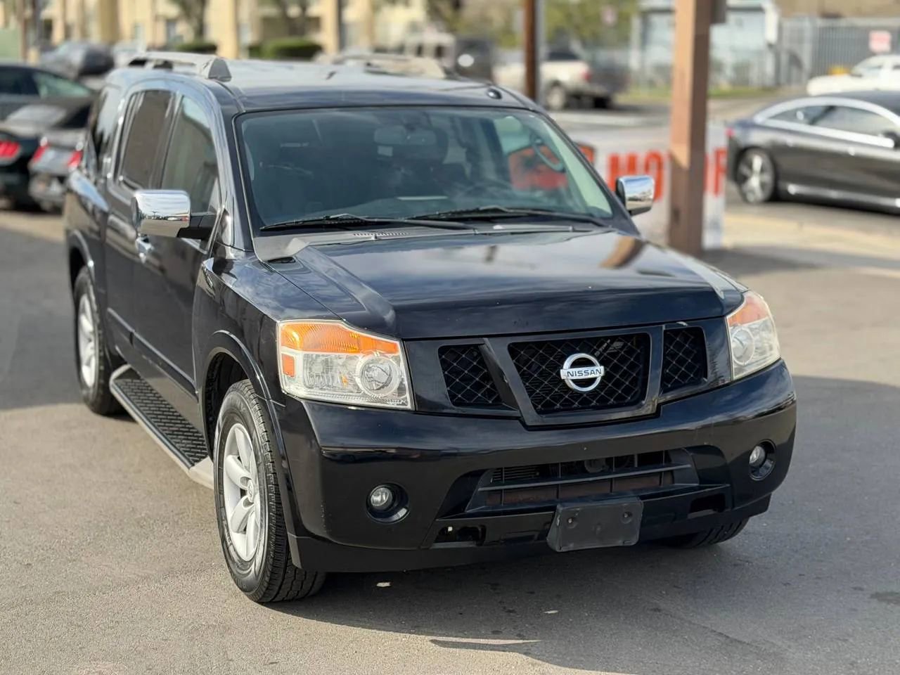 Used 2012 Nissan Armada SV w/ Driver Pkg image 3