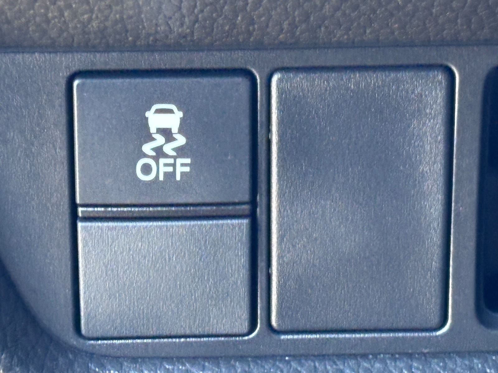 Certified 2023 Honda HR-V LX image 22