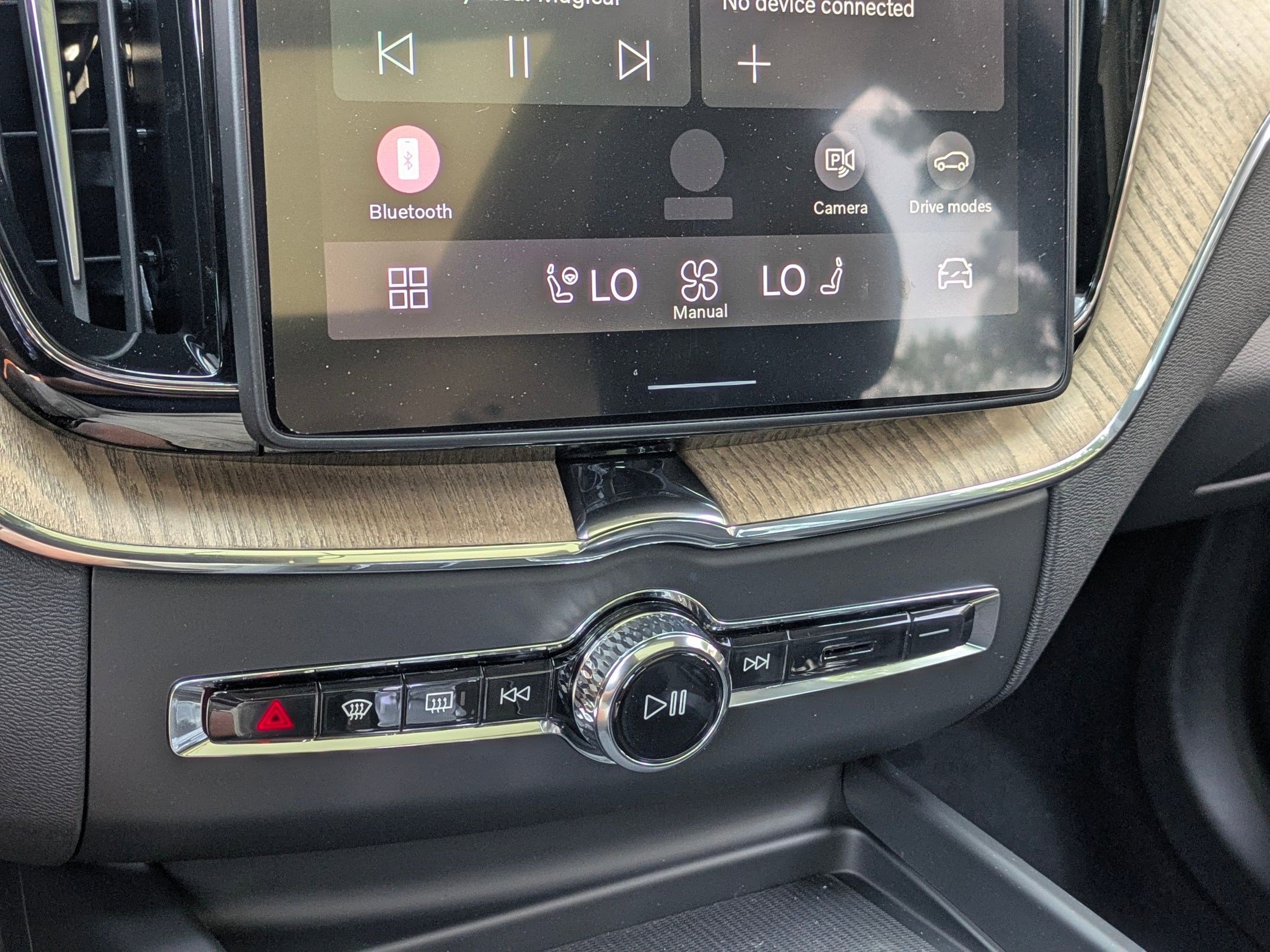 New 2026 Volvo XC60 B5 Plus w/ Protection Package Premier image 18