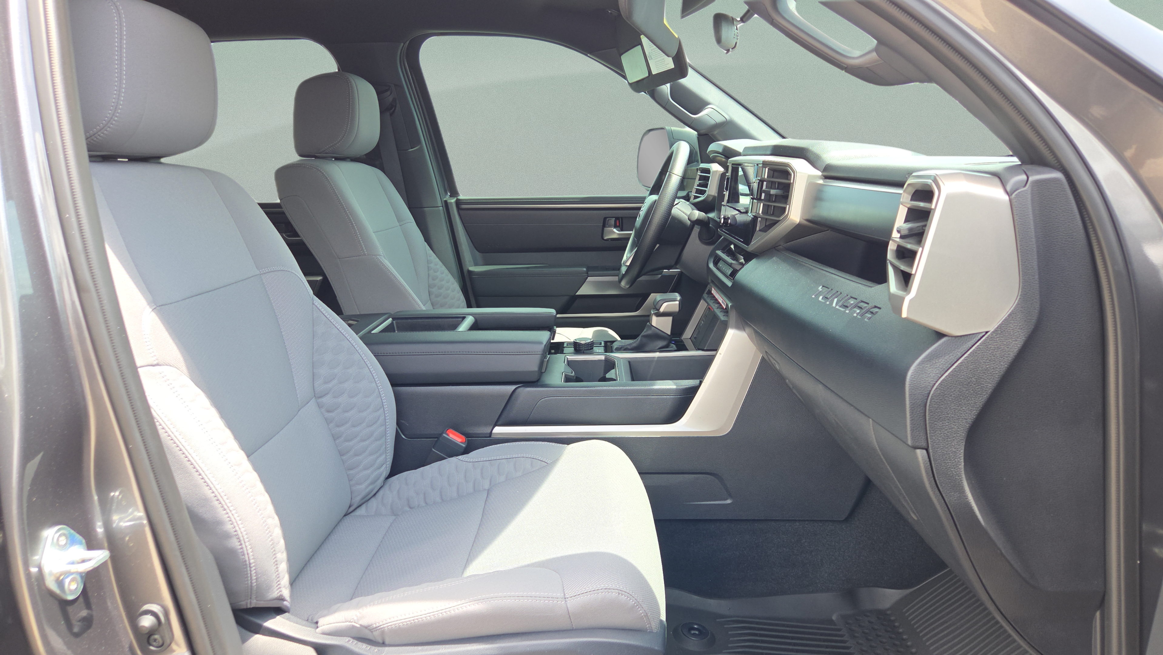 Certified 2025 Toyota Tundra SR5 AWD/4WD image 17